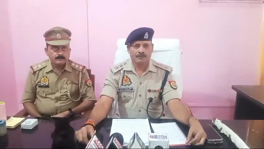 आगरा संत बाबा कल्याण दास की हत्या  का मामला, पुलिस ने 24 अंदर घंटे में किया खुलासाएसीपी पिनाहट अशोक कुमार ने बाबा की हत्