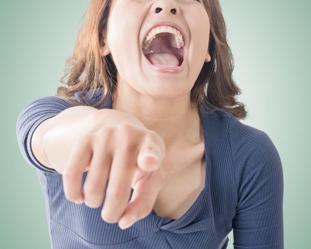 Chinese Woman Dislocates Jaw While Laughing Left With Mouth Open Miscellaneous News Inshorts