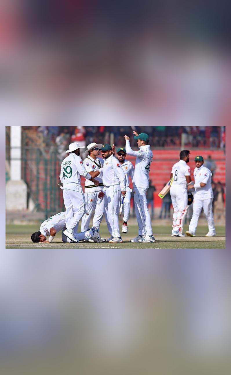 Pak Beat Sri Lanka By 263 Runs In Karachi Test To Win Series 1 0