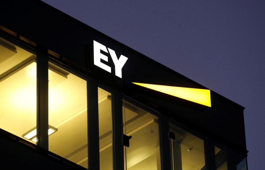 ey-plans-9-000-new-hires-in-india-in-2021-business-news-inshorts