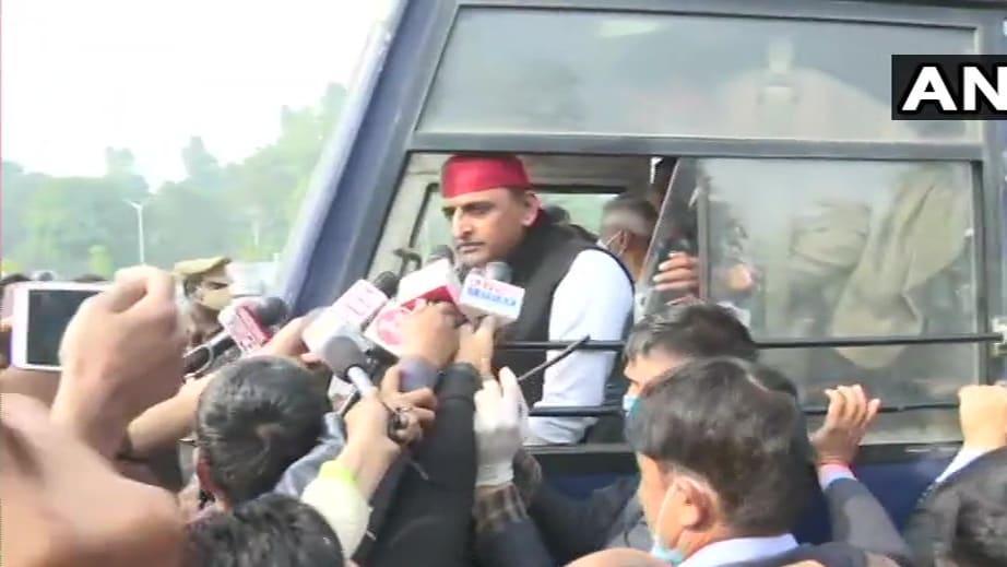 Bangalore Man Breaks Guinness Record Wife, mom, passion for fashion👠, traveler🎒.