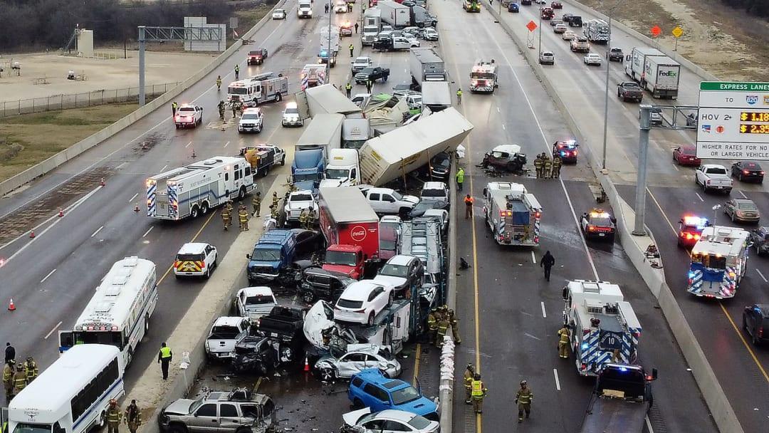 Nearly 100 vehicles crash into each other in US, 5 dead in pileup
