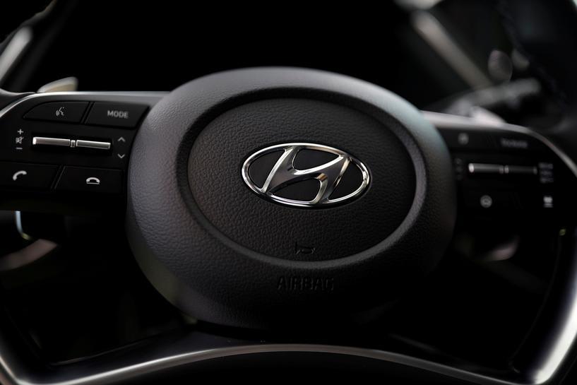 Hyundai to replace 82,000 electric car batteries at 900 mn cost