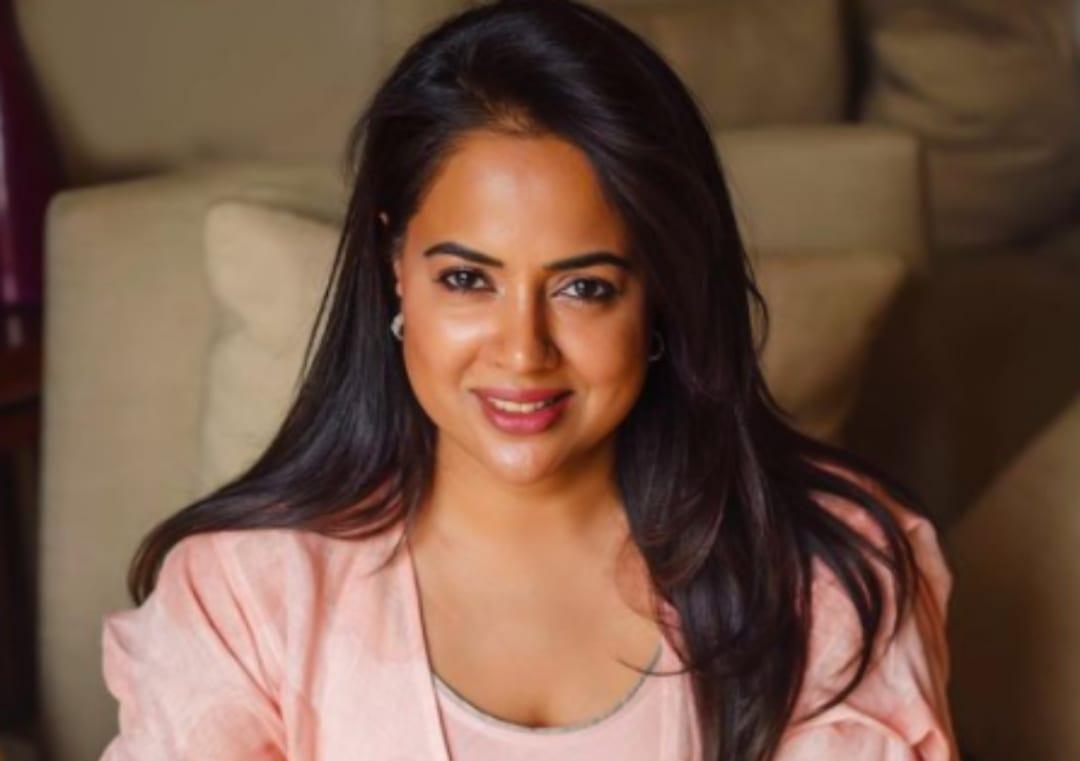 It's hard work to accept, love yourself: Sameera on body image issues ...
