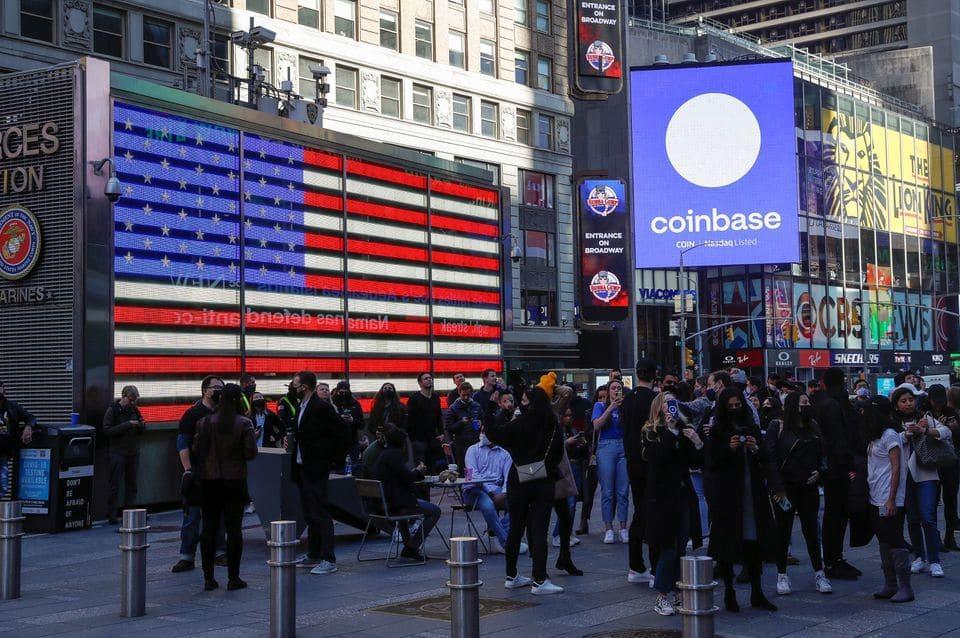 Coinbase CEO sold shares worth $292 mn on first day of trading