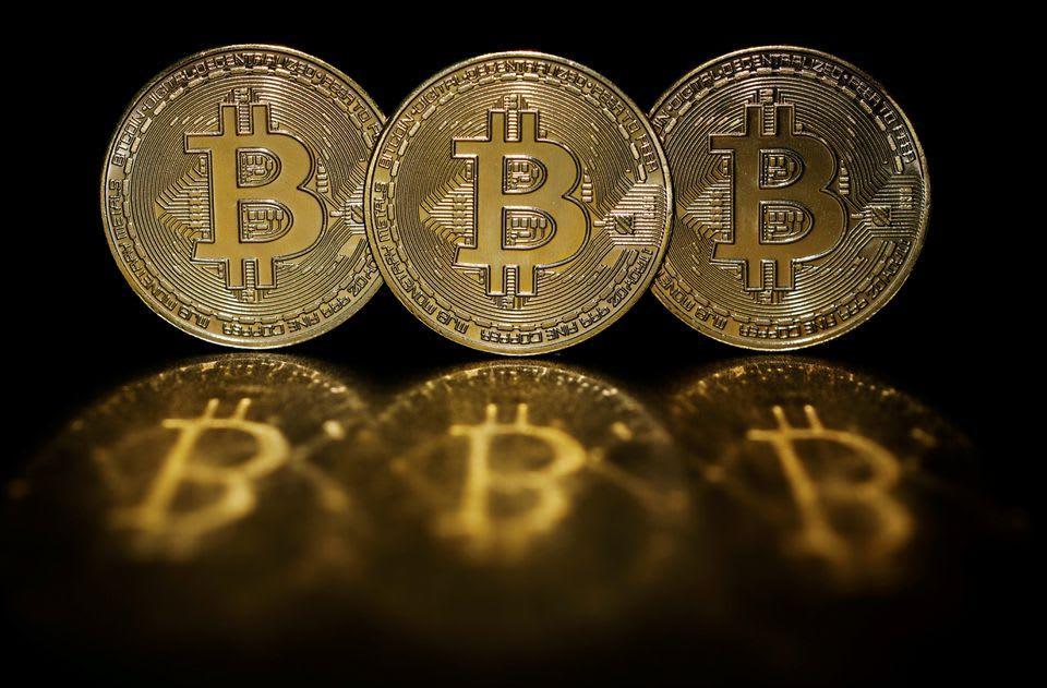 is bitcoin legal currency
