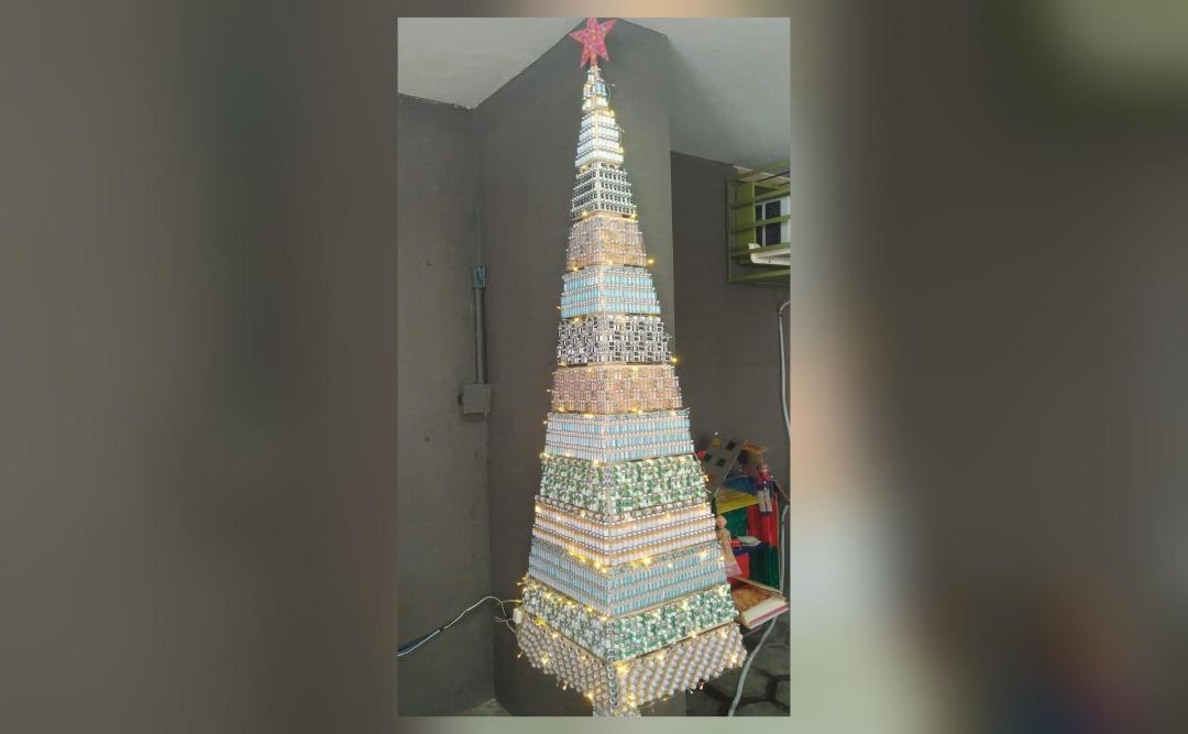 Christmas tree made from empty COVID19 and flu vaccine vials in Brazil