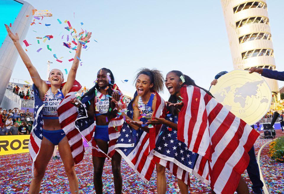 US women win their 3rd straight 4x400m relay gold at World