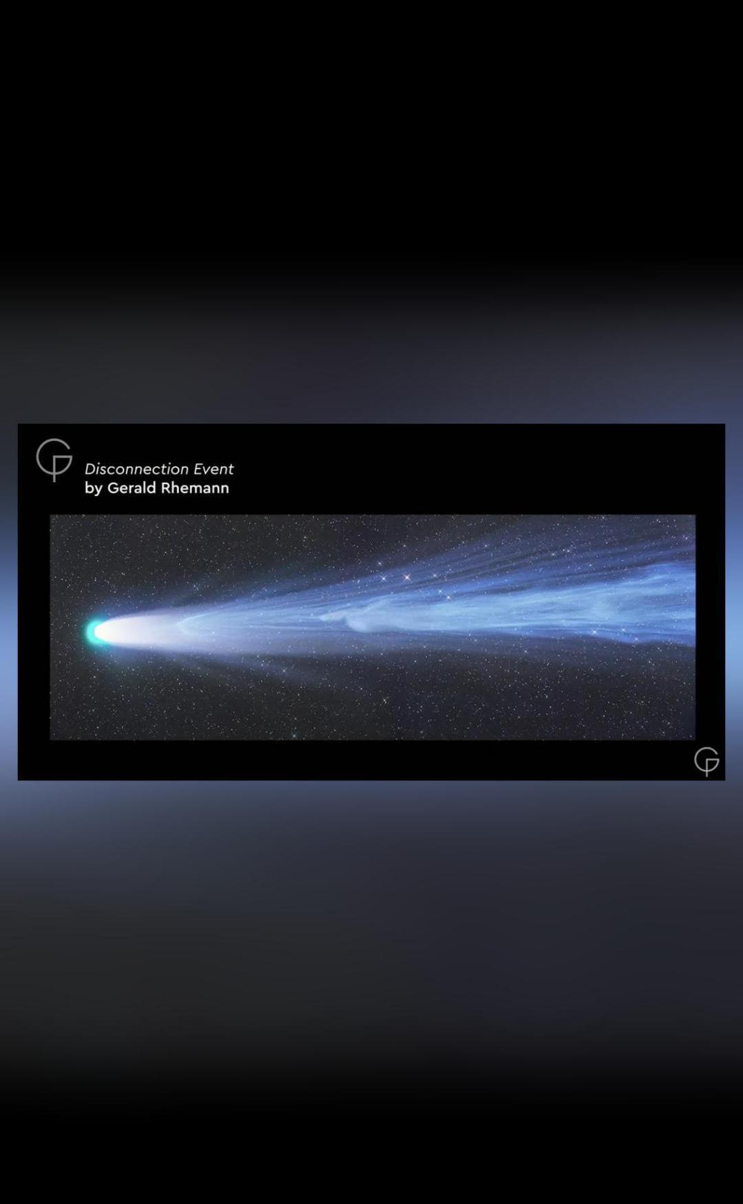 Pic showing comet's tail being torn away by powerful solar wind wins