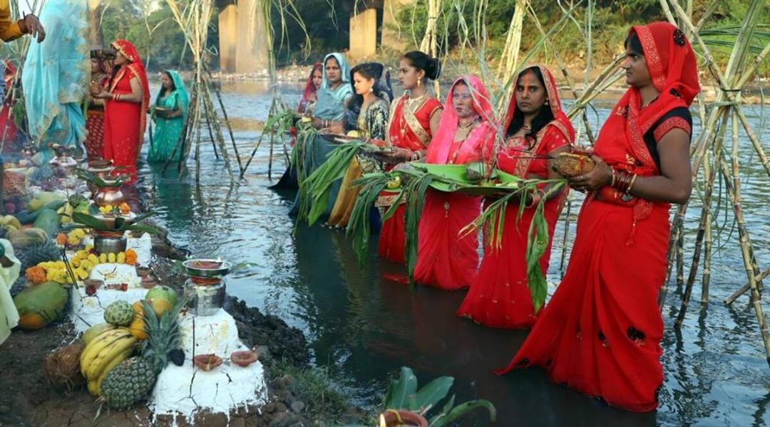 Several Devotees Gather To Celebrate Chhath Puja At 17 Ghats In Pune 