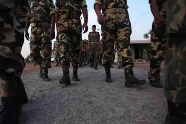 2 paramilitary Javans on duty at Guja polling stations shot dead by a colleague; 2 wounded