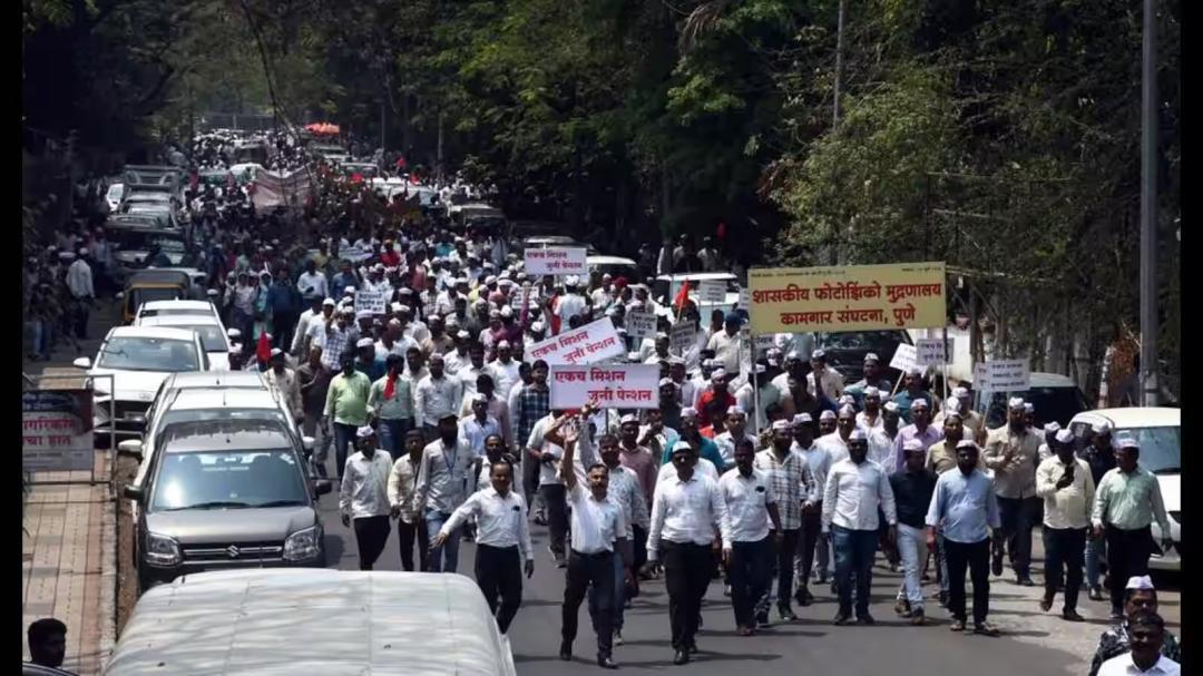 strike status in maharashtra