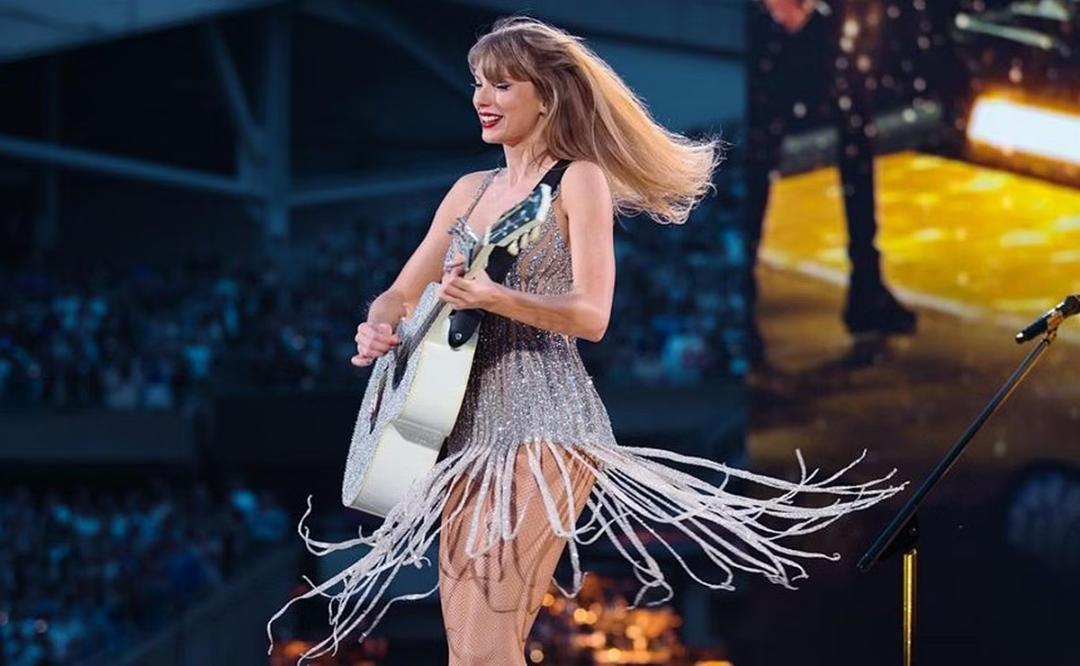 Taylor Swift swallows a bug during performance, says 'delicious ...