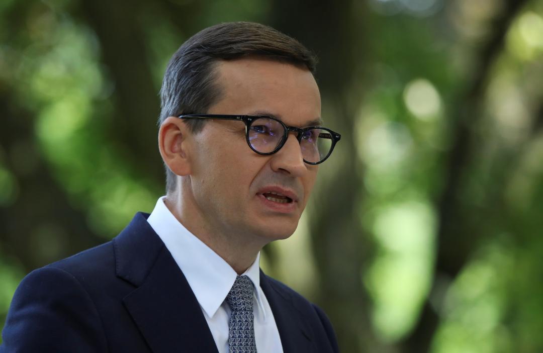 Want to host nato nuclear weapons over belarus threat poland pm