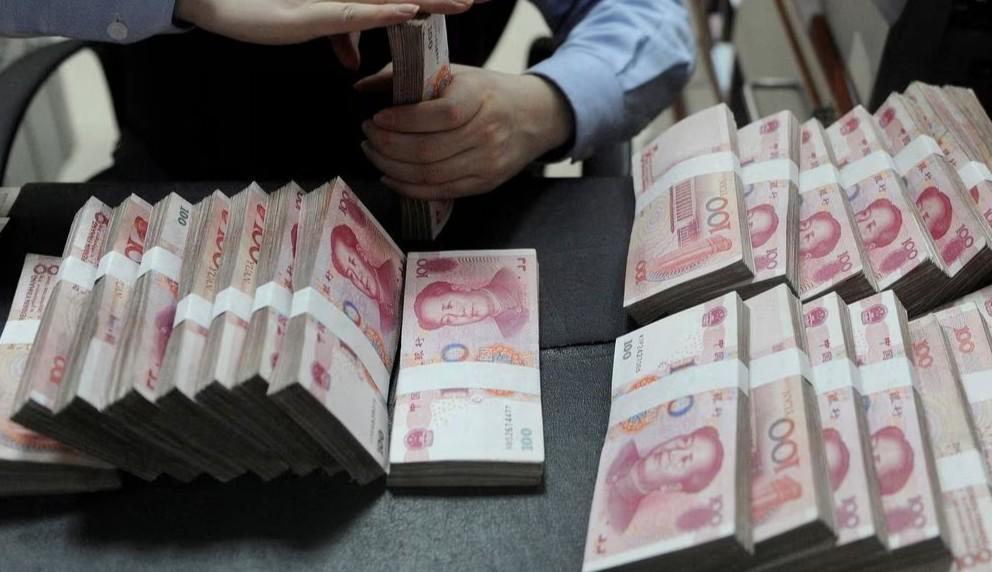 Indian Refiners Start Paying For Russian Oil In Chinese Yuan Report indian-refiners-start-paying-for-russian-oil-in-chinese-yuan-report