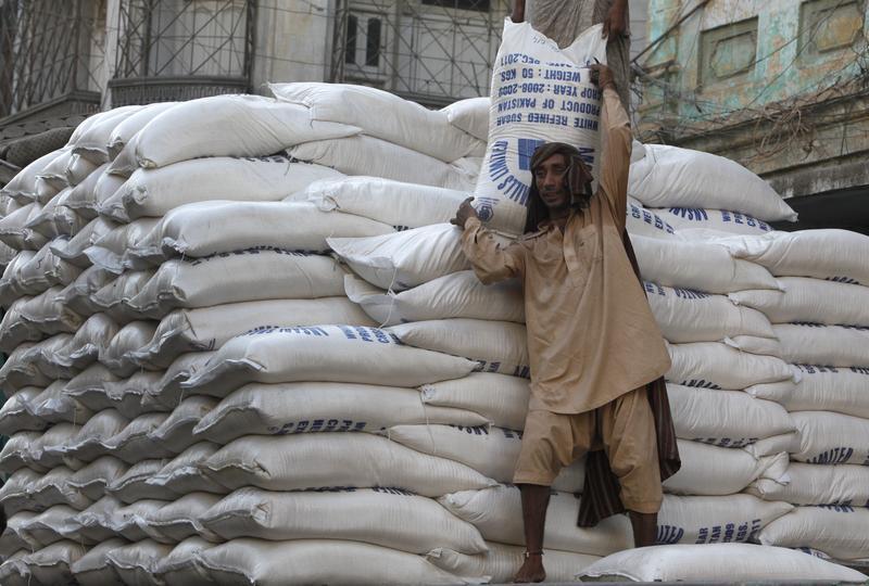 Pak to import sugar at PKR 220/kg to address shortage: Report - Vimarsana News