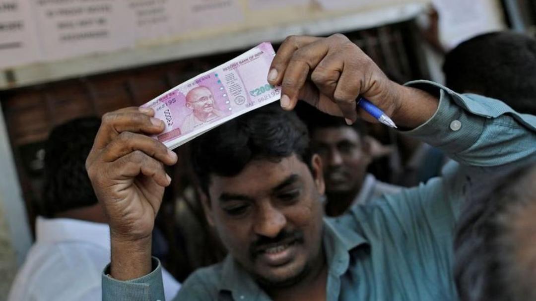 93 of ₹2,000 notes returned to banks; 87 notes given in form of deposits