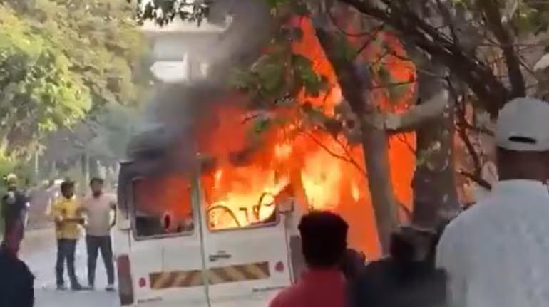Driver used benzene, setting minibus ablaze, resulting in fatalities