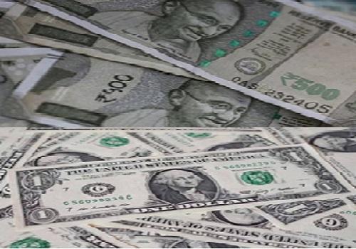 Indian Rupee Strengthens on Economic Growth and Dollar Weakness
