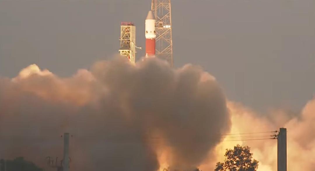 Why did ISRO's earth-observation satellite mission fail?