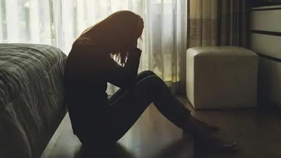 Midlife stress may hike Alzheimer's risk in postmenopausal women: Study