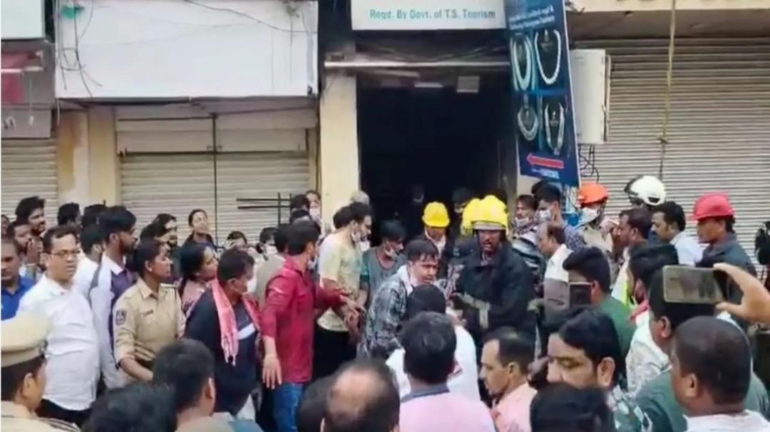 Hyderabad fire deceased's kin allege lack of oxygen masks