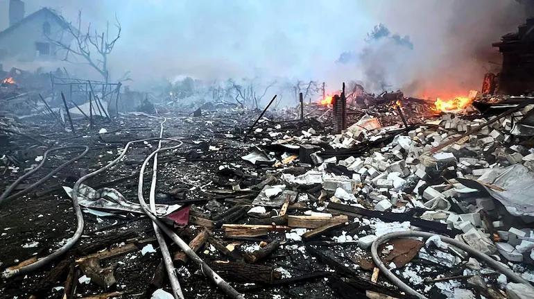 Russia launches largest aerial attack on Ukraine, F-16 pilot dies