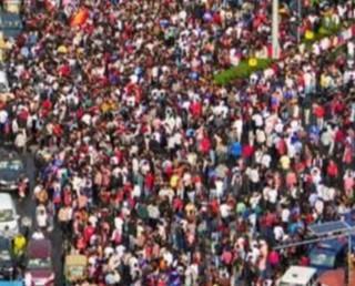 What led to the stampede outside Chinnaswamy Stadium amid RCB's