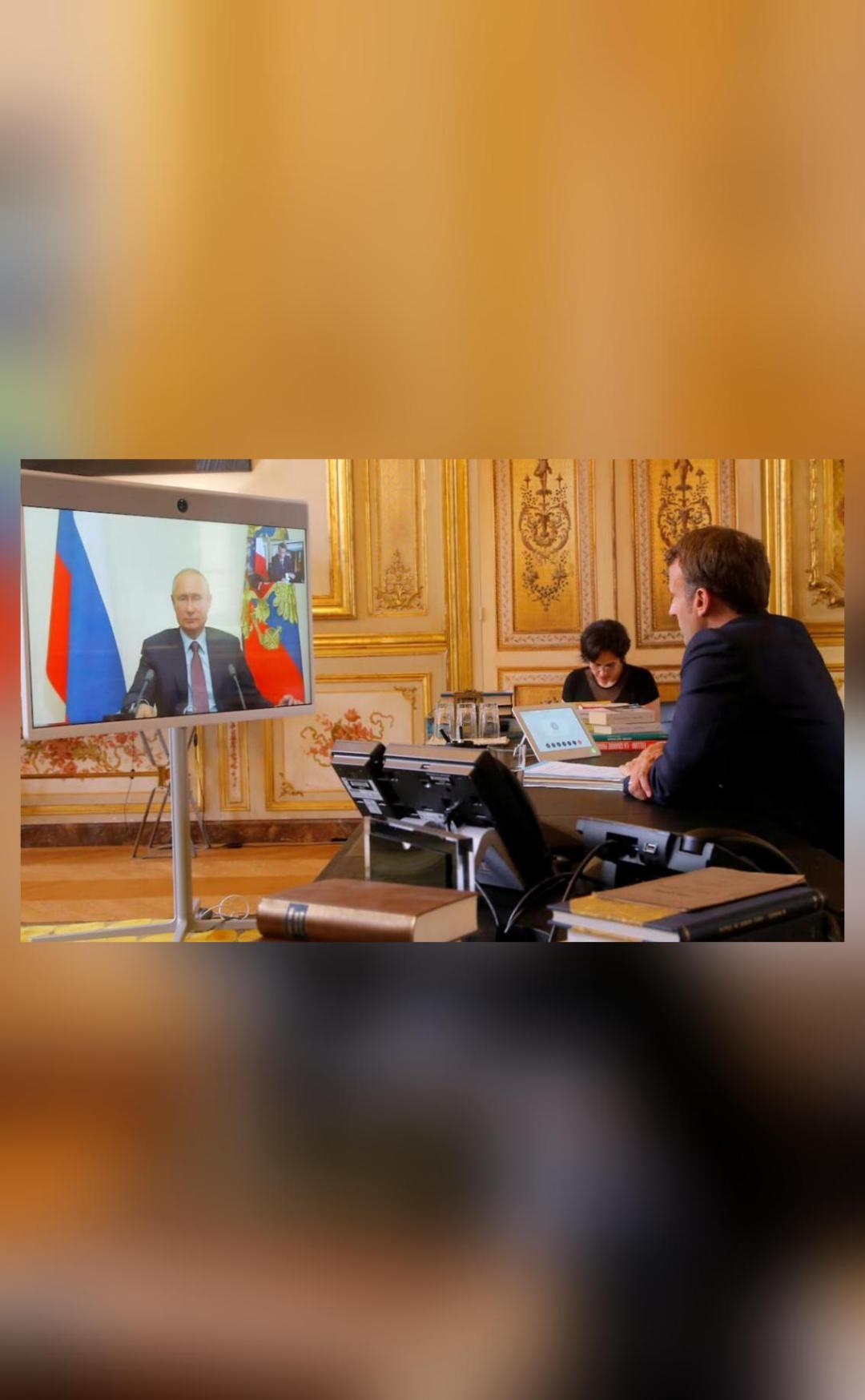  Macron, Putin talk Ukraine, Iran in first phone call since 2022