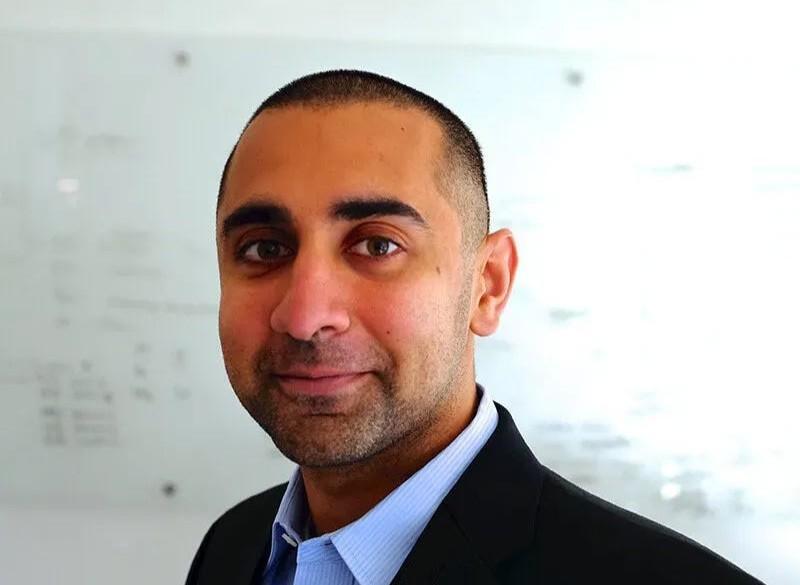 Who is Balaji Srinivasan, who bought an island for startup founders?