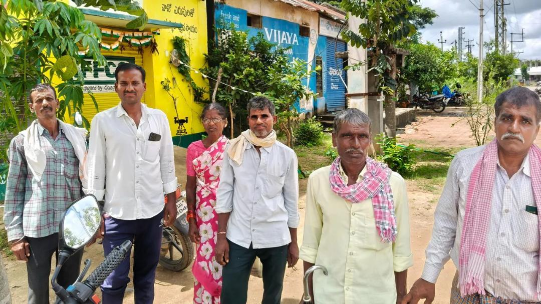 Urea shortage disrupts Rabi season, Telangana farmers queue daily