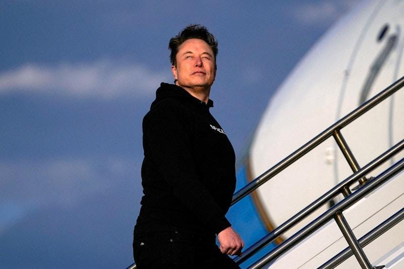 Musk interrupts Tesla earnings call, urges shareholders to back his $1 trillion pay package