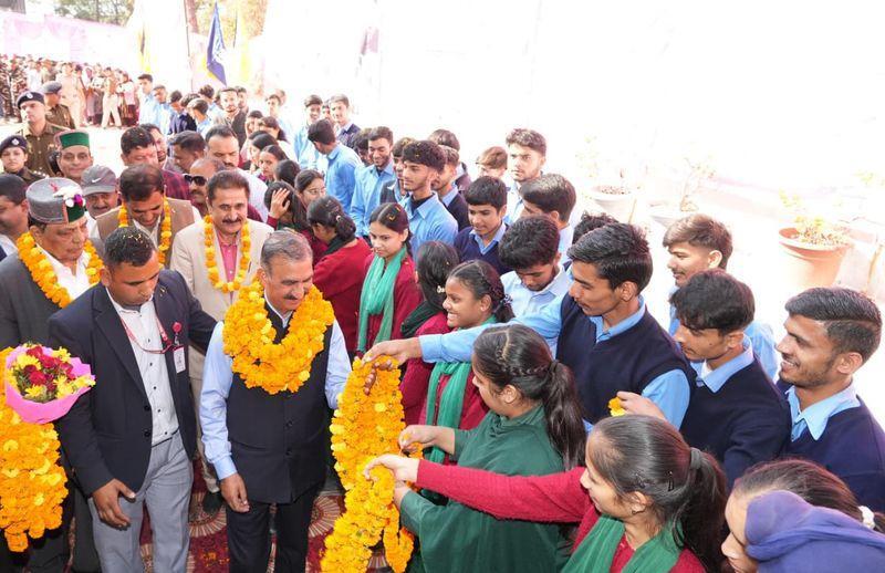 Himachal to get CBSE schools with distinct dress code for students
