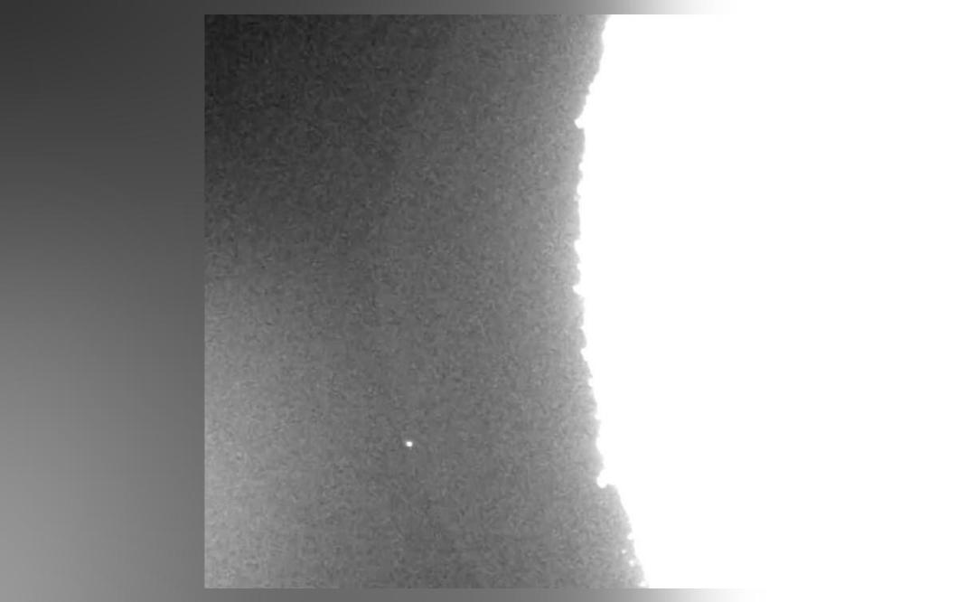 Video shows two meteors striking Moon's surface