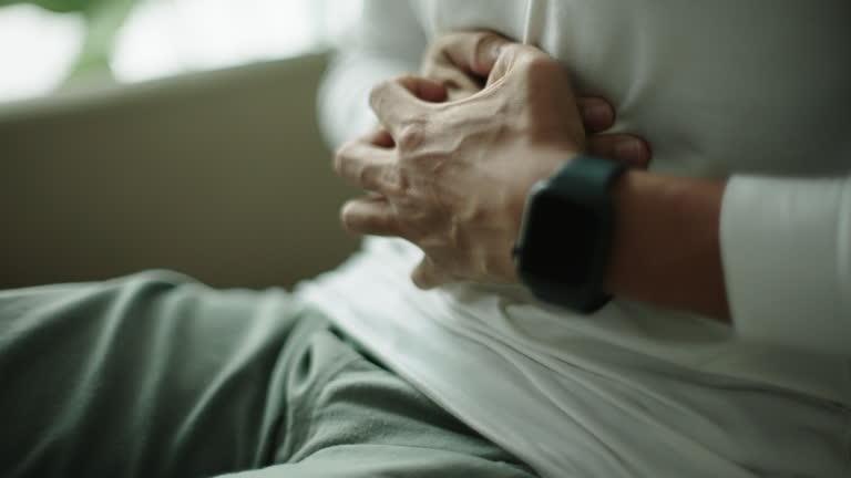 What types of pain should a person never ignore?