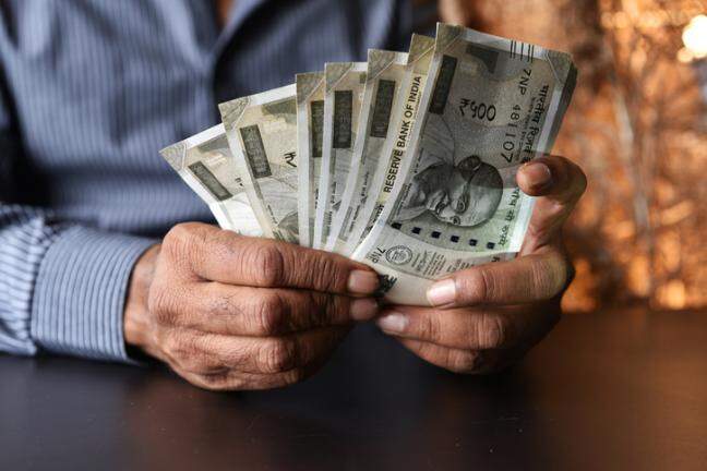 Household savings plunge to 50-year low in India: SBI Research