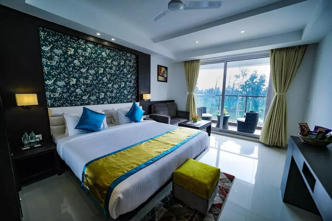Hotel rates in Digha surge during festivals, tourists raise alarm