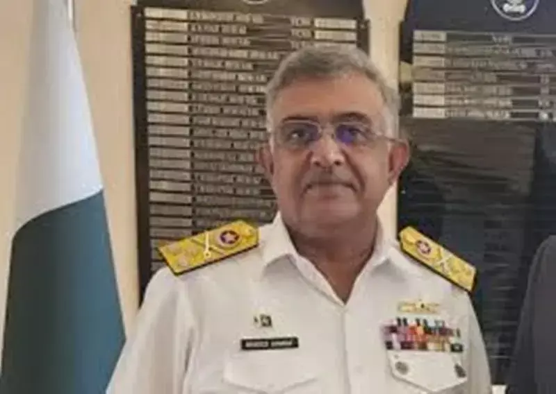 Pakistan Navy chief visit Bangladesh, marking renewed defence ties