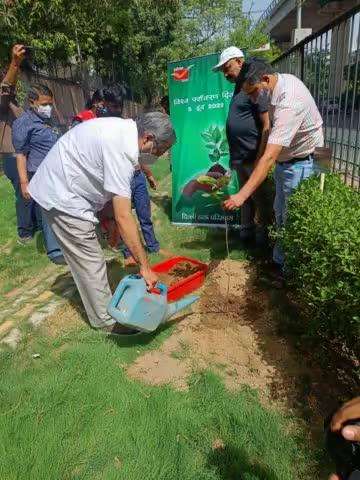 Plantation drive in Delhi Postal Circle, Meghdoot Bhawan, New Delhi on World Environment Day, 5th June, 2022.   #greenindiapost.   #AmritMahotsav #WorldEnvironmentDay #onlyoneearth