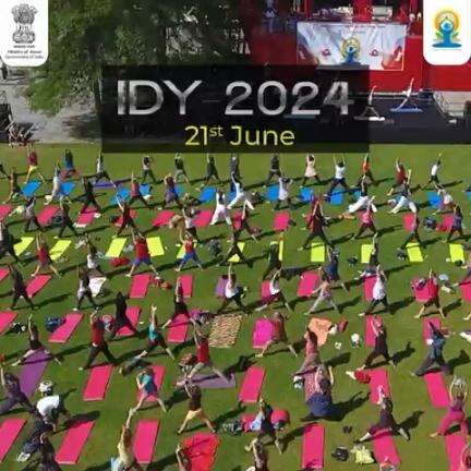 Reminder for IDY2024.. Practice Yoga everyday for holistic well being

#YogaForSelfAndSociety #IDY2024 #CCRH #MoA