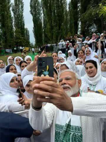 প্রধান মন্ত্রীনা #InternationalYogaDay2024 দা শ্রীনগরগী SKICCদা য়োগ তৌখ্রে

#YogaForSelfAndSociety  #IDY2024 #YogaForAll