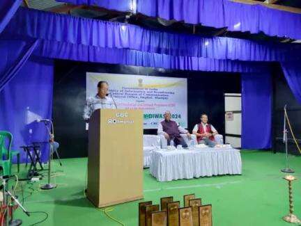 Dr. Yumnam Premananda Singh, HOD, Department of Law, Manipur University delivers his speech during a 2-day photo exhibition on #KargilVijayDiwas organised by CBC Imphal at Auditorium of CBC Imphal.