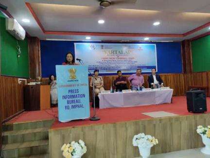 Puspa Maibam, IA, PIB Imphal summarized the event and give Vote of Thanks in the Media Workshop #Vartalap on the #NewCriminalLaws organised by PIB, Imphal at Manipur Press Club, Imphal.