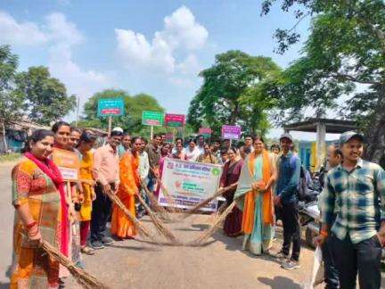 जन अभियान ने बनगांव में चलाया स्वच्छता ही सेवा पखवाडा़ कार्यक्रम
ग्रामीणों को विभिन्न गतिविधियों से दिया स्वच्छता संदेश।