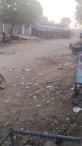 mardan singh choraha Banpur ke pas koi saf safai nahi ho rahi
 poore Banpur me yese hi 
gandgi ke dher lage huehai
okoko