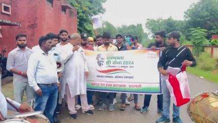 Under the #SwachhatahiSeva2024 campaign, a door-to-door cleanliness awareness campaign