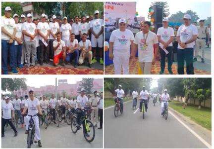 A Cyclothon was organised by Katihar Division from Katihar Junction to IPG Mall and back where DRM/KIR and ADRM/KIR actively participated motivating 300 enthusiastic participants to promote the #SwachhtaHiSeva2024 campaign.