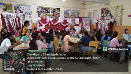 During #PoshanMaah, Govt. Home Science College, #Chandigarh, celebrated with an innovative twist! M.Sc. Foods and Nutrition students hosted a cafeteria featuring healthy, protein-packed cheesy pockets and refreshing lemonade. #pibwcd