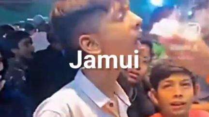 जमुई के मेले में पहली बार smoke वाला बिस्कुट जल्दी आओ खाओ #jamui #jamuibihar