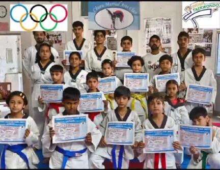 ताइक्वांडो बेल्ट परीक्षा का आयोजन
admission open contact -8949454445 #churuvision #churulive #karate #taekwondo